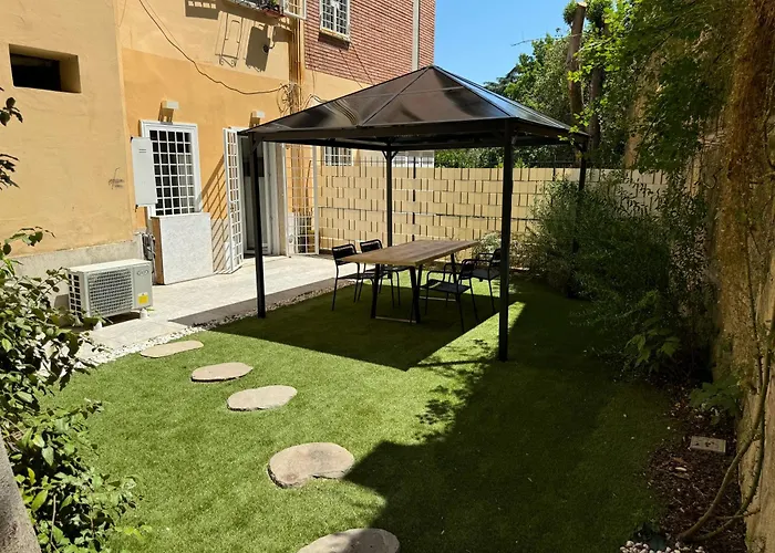 Exclusive With Garden - Ponte Milvio Rome